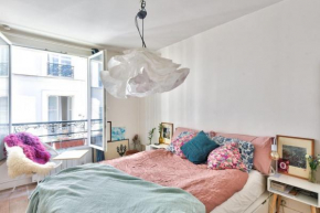 Cozy apartment in a dynamic neighborhood